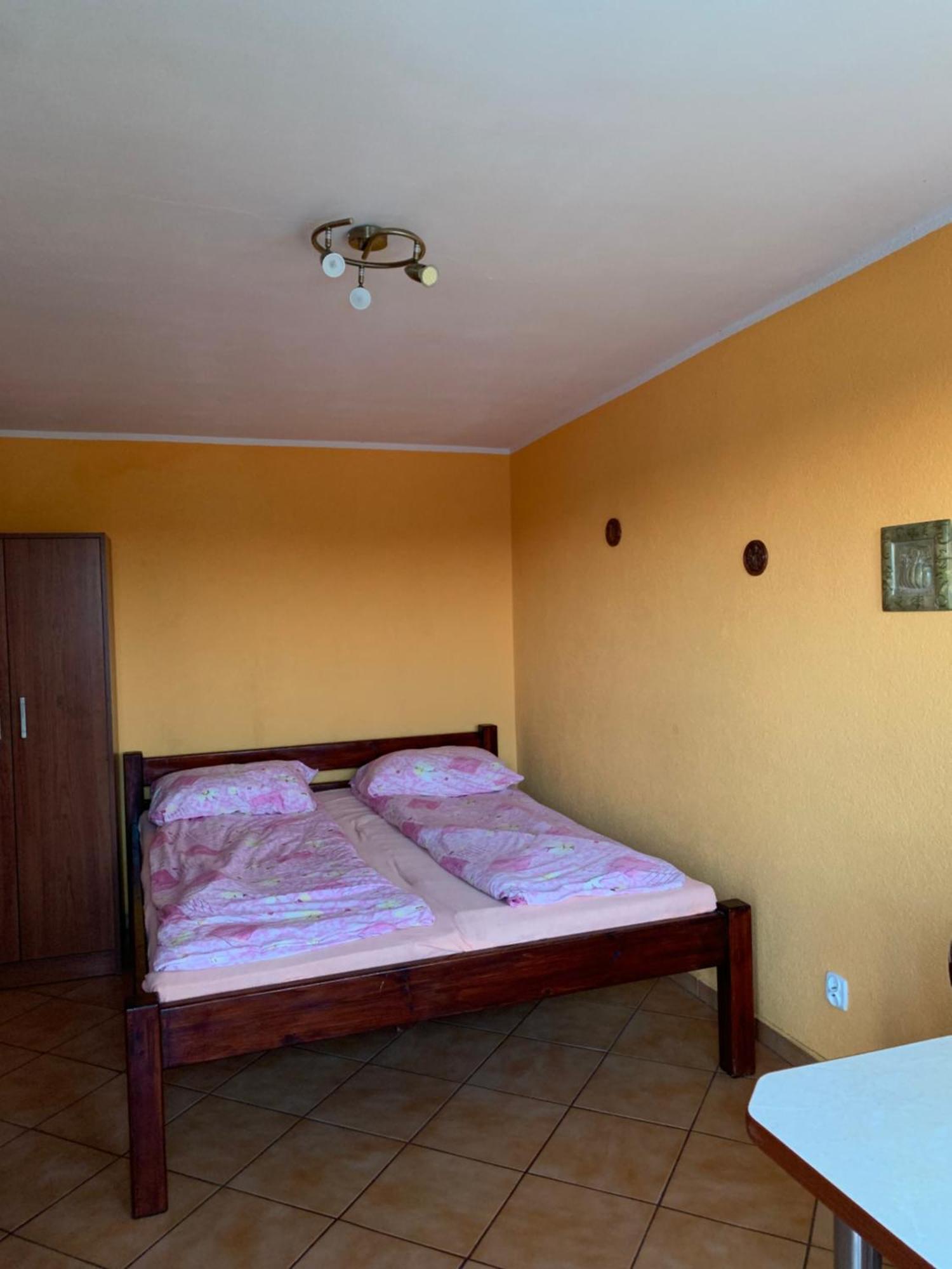 Apartamenty I Pokoje Z Widokiem Na Jezioro Wielewskie 外观 照片